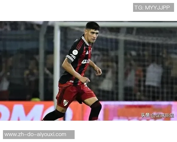 捡到世界杯足球的普通少年逆袭成全球瞩目的足球新星